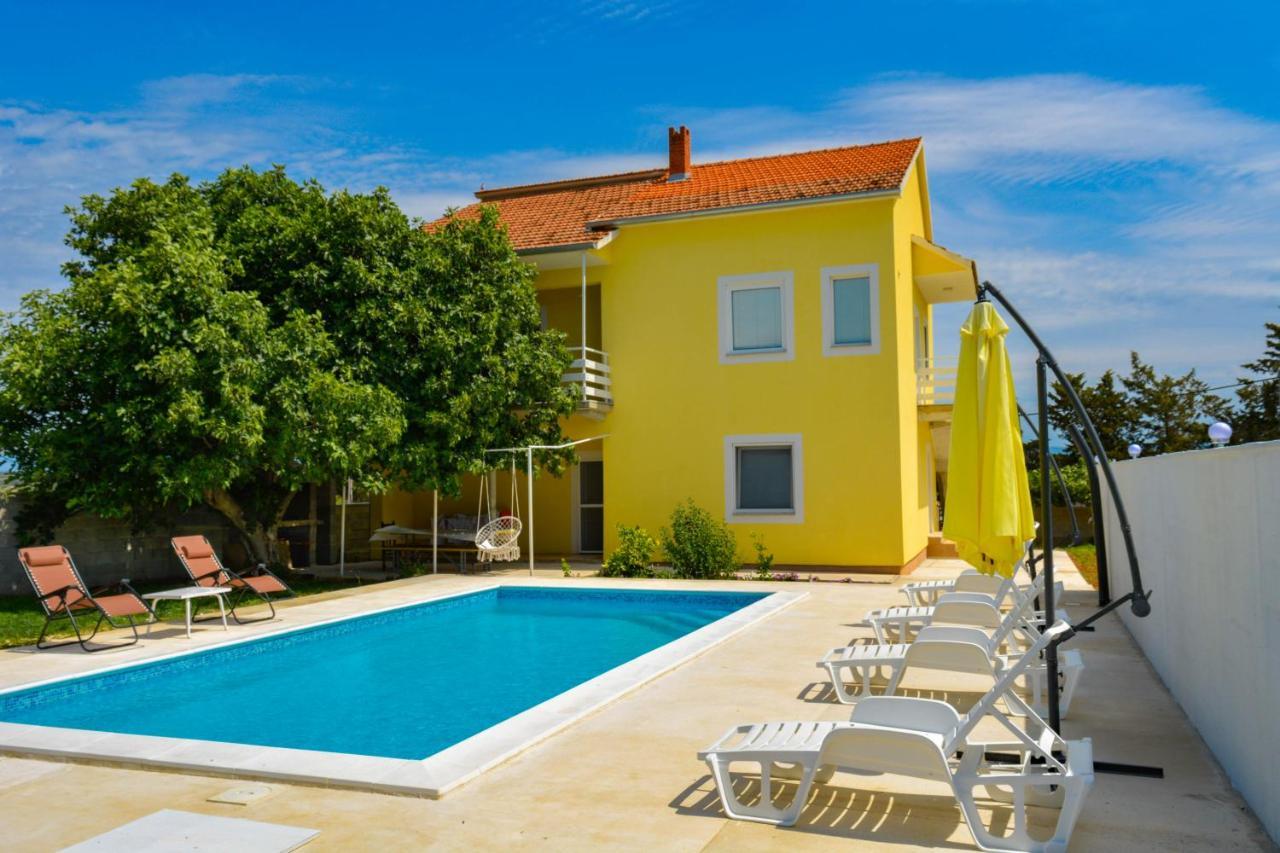 Villa Kutija Sveti Filip i Jakov Exteriör bild